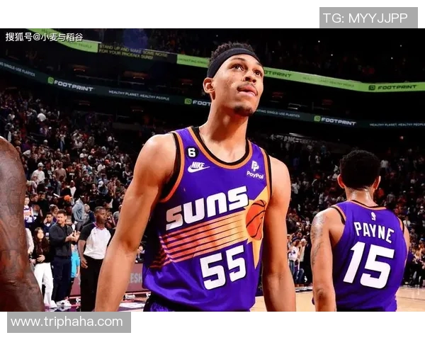 美记怀特黑德与雷霆签下的是训练营合同，将竞争双向名额