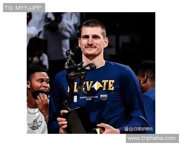 塞媒：初步迹象看约基奇是膝关节过度伸展，有望避免长期缺阵